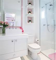 Abuse Dos Nichos Na Decoracao Decoracao Banheiro Pequeno Decoracao Banheiro Banheiros Modernos