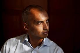 Anmeldelse: 'Anne og Anders i Afrika' rummer fine fortællinger, men undgår  desværre ikke klichéerne