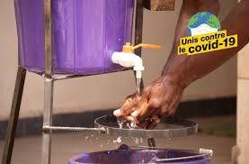 Maybe you would like to learn more about one of these? Askip A Ce Qu Il Parait Se Laver Le Corps Avec De L Eau Chaude Ou De La Javel Protegerait Du Covid 19 Influenceur Media Influenceur Media