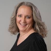 Stephanie Trowbridge's Instagram, Twitter & Facebook