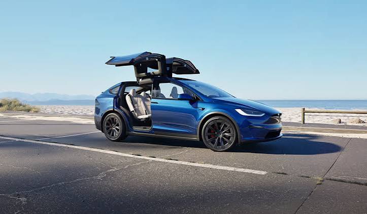 The Tesla Model X: the technological jewel of electric SUVs