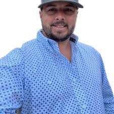 Ready to Travel!!! 2007 Bison Stratus 3 Horse Trailer $37,995 (Stock#  09087) * 8' Living Quarters with Sofa * Kitchen features Refrigerator,  Cooktop and Microwave * Bathroom includes Shower and Toilet *