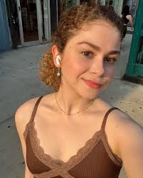 some summer snippets . . . . #nyc #newyorkcity #city #summer  #summerinthecity #grateful #sun #sunshine #actor #actress #bway #broadway  #theatre #curls