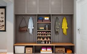 It's Necessary To Install A Wardrobe Cabinet In The Entrance Space