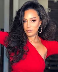 Mila Thomas's Instagram, Twitter & Facebook