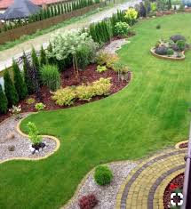 The Center Half Moon With Plantings Is Appealing Don T Like The Rest Backyard Landscaping Designs Yard Landscaping Backyard Garden Design