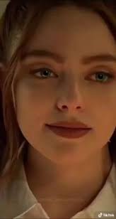 Anna Latta (annalatta80)