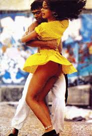 Bailarines De Lambada Kaoma Girl Dancing Dancing In The Rain Lambada