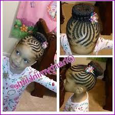 Modele De Tresse Senegalaise Pour Petite Fille 2019 Coiffure Enfant Coiffures De Bebe Styles Tresses Enfant