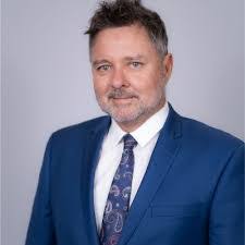 Rob Gower's Instagram, Twitter & Facebook