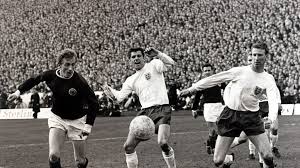 Inglaterra y escocia animarán un duelo cargado de historia por la segunda fecha de la eurocopa. Mundo Clasico Escocia Vs Inglaterra