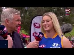 Aflw star tayla harris trolled over kick photo with social media. Women S Tayla Harris Longest Kick Youtube