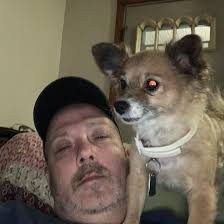 Gravy's good tonight! 🍝 Dinner time with Vinny Pastore! Vinny makes his  own sauce and it's available in many stores!🍝 #sopranos #dinner (THIS IS  NOT JOEY DIAZ 😂😂😂)