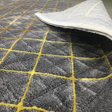 Free tapis graphique graphics for creativity and artistic fun. Tapis Salon Graphique Anthracite Et Jaune Par Tapis Chic Collection