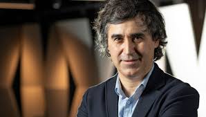 This will prevent pedro simón from sending you messages, friend request or from viewing your profile. Pedro Simon La Ficcion Te Hace Ser Un Pequeno Dios En El Periodismo Eres Un Esclavo Ahora Que Leo