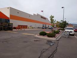 Lowes Is Home Improvement Amazon Proof Market Mad House Home Improvement Lowes Home Improvements Lowes
