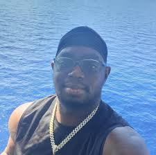 The crew that syncs together, slays together. 😇