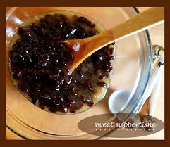 The raisin filling is our favorite part of these cookies….and of course the frosting glaze! Old Fashioned Raisin Filled Cookies Sweet Suppertime Raisin Filled Cookies Filled Cookies Raisin Filled Cookie Recipe