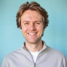 I am soooo excited to share that I am the new Social Media & Marketing  Manager at CLOUDWATER BREW CO LTD 🍻 Having been a fan & customer of  Cloudwater for years,