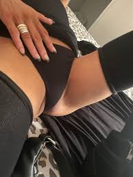 naughty nicky cougar available 247| Escorts Services Australia | Scarlet  Blue | Escorts and Babes