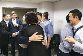 Dennis uy ph, pozorrubio, philippines. Consortium Of Davao S Dennis Uy China Telecom Declared 3rd Telco Lorenz S Marasigan