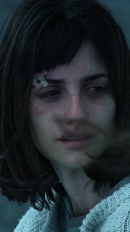 Well that turned sinister at the end 💀 Stream Gothika on BINGE. #Gothika  #HalleBerry #PenelopeCruz #RobertDowneyJr #Horror #Mystery #Movie #Movies  #Film #Films #MovieClip #MovieClips #MovieScene ...