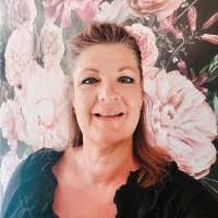 100+ "Lankester" profiles