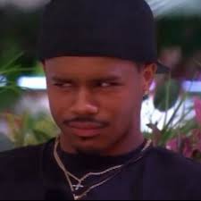 Kayla Amos (@kswizzleslayin)