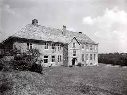 Landed families of Britain and Ireland: (188) Arscott of Tetcott and  Dunsland