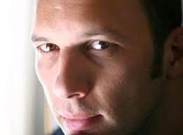 Un periodista ha d'arribar a la feina ben pagat, ben menjat i ben follat"