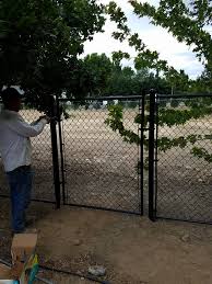 Chain link fence without top rail. Cortez Fencing 5ft Black Chainlink Fence With Top Rail Facebook