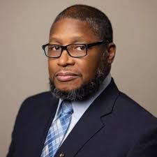 Chris Lovick's Instagram, Twitter & Facebook