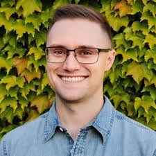 Bernie Graves's Instagram, Twitter & Facebook