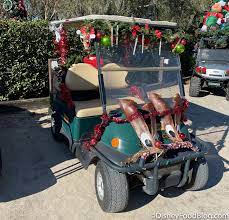 Fort Wilderness Christmas Golf Cart Parade 2021 Photos Disney Guests Keep The Christmas Tradition Alive With Decorated Golf Carts The Disney Food Blog