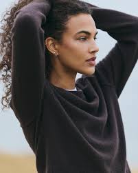 Great interview with Vuori co-founder Chris Miller by Surfandabide. Make  sure to check it out to get some backdrop