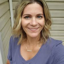 What are some unputdownable books with short chapters that are not sad or  fantasy?