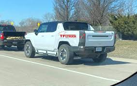 2022 gmc hummer ev electric pickup truck is quite large, but it should be capable and maneuverable off road. Spied 2022 Gmc Hummer Ev Is Looking Big On The Streets The Fast Lane Truck