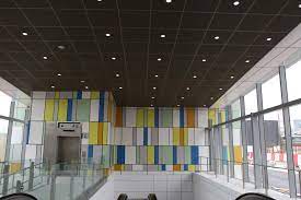 Indgang c (til højre) til. Aeon Maluri Mrt Corp
