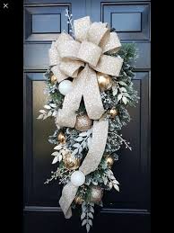Adornos Navidenos Puerta Principal 2019 Adornos Navidenos Para Puertas Decoracion De Puertas Navidenas Puerta De Navidad
