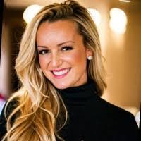 Sara Slocum's Instagram, Twitter & Facebook