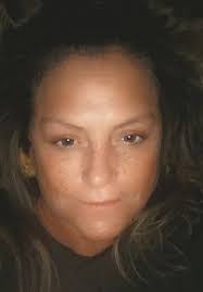 Lori Lepine's Instagram, Twitter & Facebook