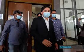 Find a translation for ahli dewan undangan negeri in other languages: Bernama Perbicaraan Kes Rogol Adun Tronoh Bermula Hari Ini