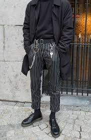 Aesthetic Black And White Striped Pants Outfit Ideas Combination Of Striped Pants And Jacket Kombination Aus Gestreifter Hose Und Jacke Combination Of Striped In 2020 Mens Streetwear Streetwear Outfit Black Suit Jacket