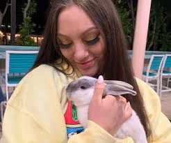 One last @ellakaye performance as we release some music that we've been  sitting