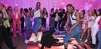 Thank u next by ariana grande type fragrance body oil or eau de parfum roll on or spray whistlenotesperfumes sale price $3.00 $ 3.00 $ 5.00 original price $5.00 (40% off) free shipping eligible add to favorites ariana grande sweet like candy 2ml perfume tester. Ariana Grande Invites Fans To Thank U Next Immersive Event Ipm Bitesize