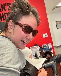 Derrick Perez's Instagram, Twitter & Facebook