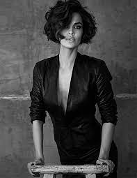 Tagli capelli corti 2021 primavera estate. Angelina Jolie Short Haircut Short Curly Hairstyles For Women Hair Styles Short Hair Styles