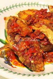 Kemudian masukkan ikan, masak 5 minit, matikan api dan perap 15 minit. Ikan Goreng Berlada Stail Minang Yang Mudah Azie Kitchen