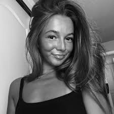 Bella Kline (@bellaakline) • Threads, Say more