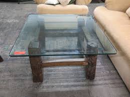 Desempaque cuidadosamente e identifique cada componente antes de tratar de empezar su ensambladura. Square Glass Coffee Table W Carved Wooden Base 36 X 36 X 19 H Oahu Auctions